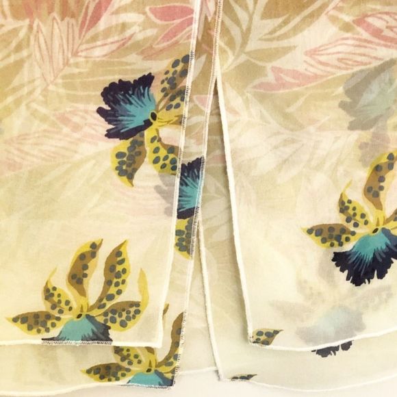 Cabi Parlor Top Tropical Orchid Size XSmall - Picture 7 of 11